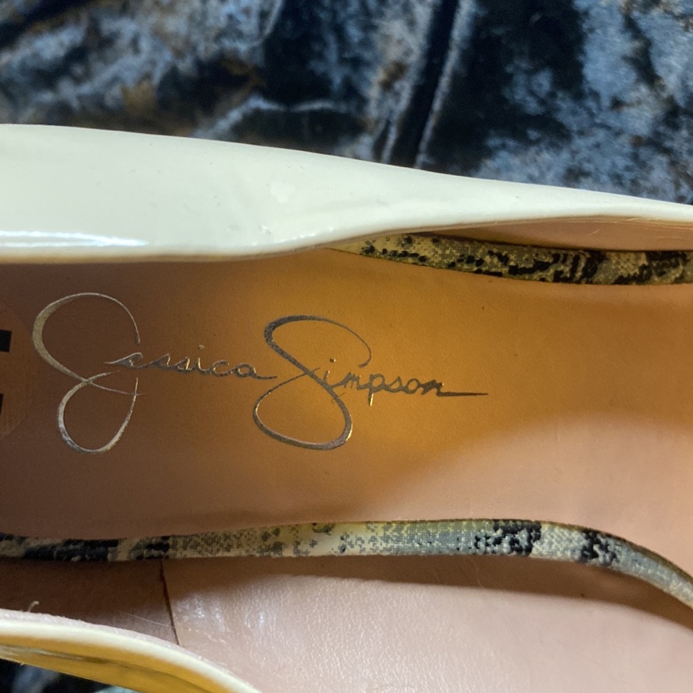 Jessica Simpson heels - Picture 3 of 5